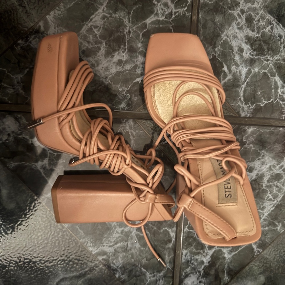 Steve Madden Women's Tan Lace-Up Platform Heels